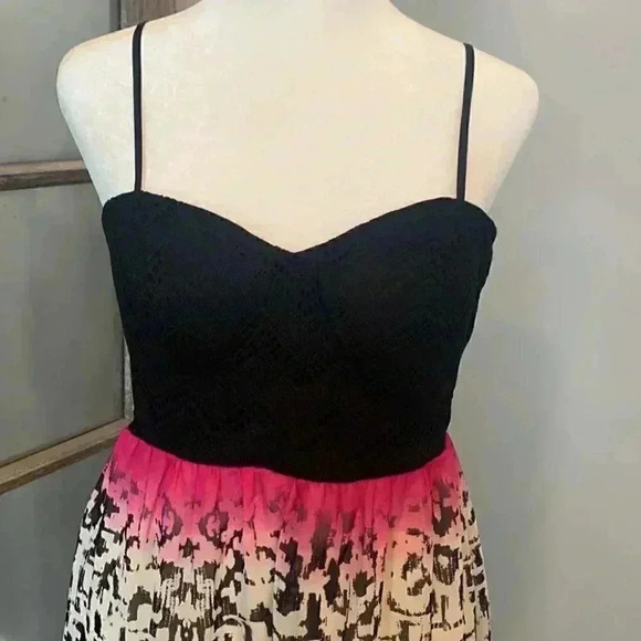 Three Pink Hearts Parisian Dusk Maxi Dress - Picture 2 of 6